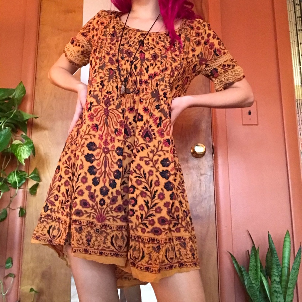 SOLD Ecote Bohemian Flowy Dress